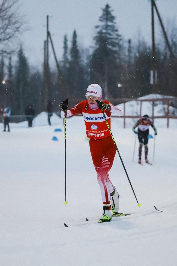 Алина Пеклецова – победительница гонки с раздельным стартом на первом этапе Фосагро Кубок России по лыжным гонкам. Алина Пеклецова – победительница гонки с раздельным стартом на первом этапе Фосагро Кубок России по лыжным гонкам.